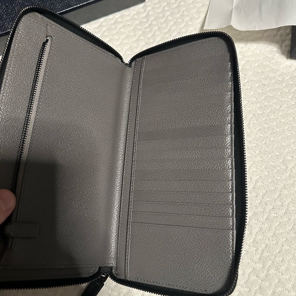 Large Prada Leather Wallet - Picture 5 of 8